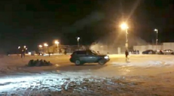 În atenţia amatorilor de drifturi: parcările din staţiunea Mamaia sunt domeniu public